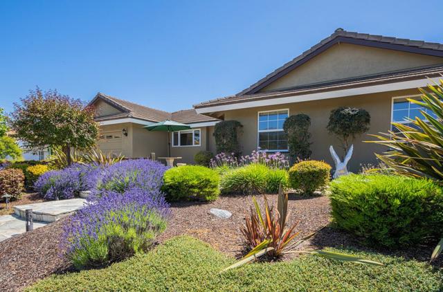 22470 Estoque Place, Salinas CA: https://media.crmls.org/mediaz/8e510710-1b5a-46db-8e97-50051e49bafa.jpg