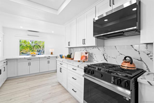 1830 Fort Stockton Drive, San Diego CA: https://media.crmls.org/mediaz/8e512636-f666-4971-b51d-c4c3fd0f3a13.jpg