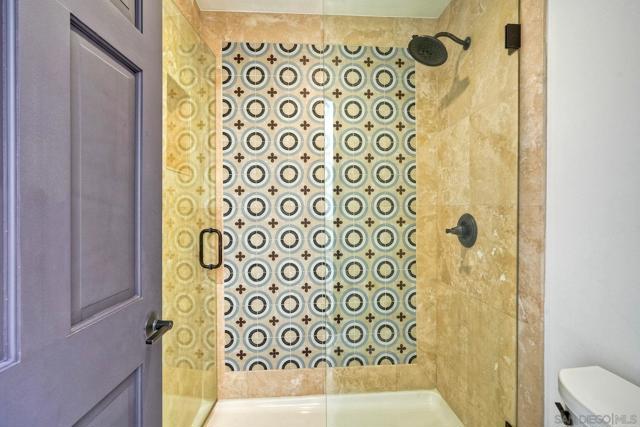 Image 22 of 49 For 8666 Villa La Jolla Drive  4