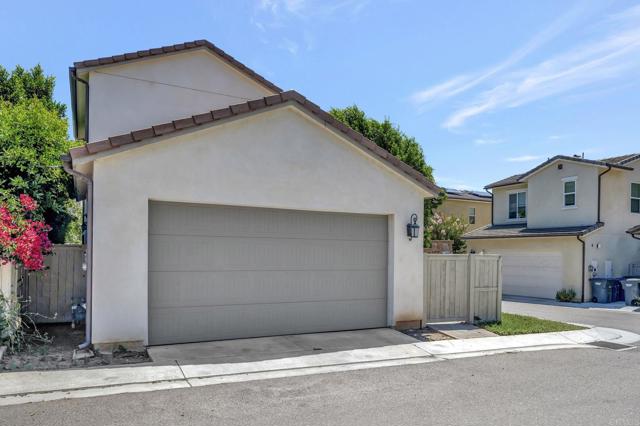 21408 Trail Ridge Drive, Escondido CA: https://media.crmls.org/mediaz/8e535549-b0f1-47a3-bb70-db429cb35113.jpg