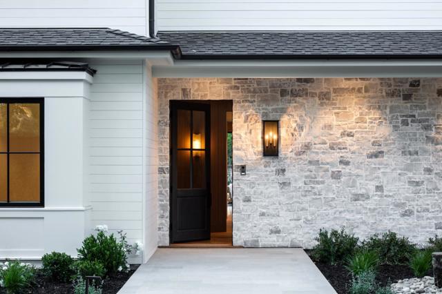 240 Valparaiso Avenue, Atherton CA: https://media.crmls.org/mediaz/8e53d1dc-7015-4c65-88d2-d80951390a5e.jpg