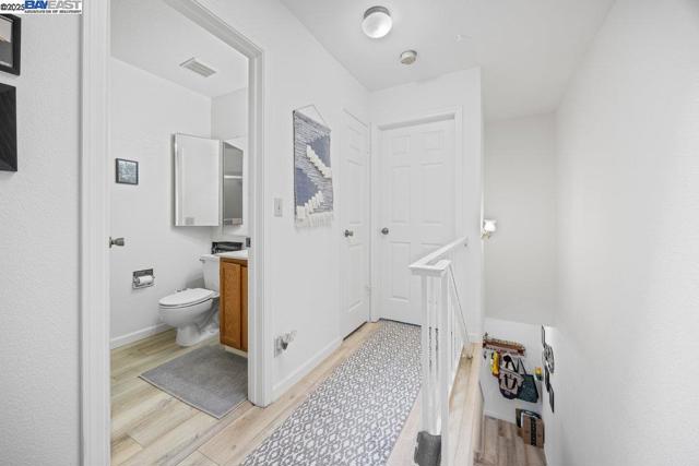 21000 Ocean View Dr, Hayward CA: https://media.crmls.org/mediaz/8e547a54-9932-479c-9481-b422720b9ac9.jpg