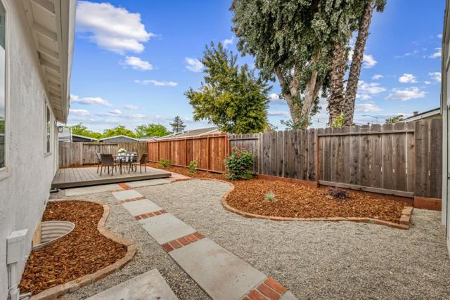 1575 Acacia Way, Morgan Hill CA: https://media.crmls.org/mediaz/8e5481f2-7517-44d5-b061-abf3ec0acb51.jpg
