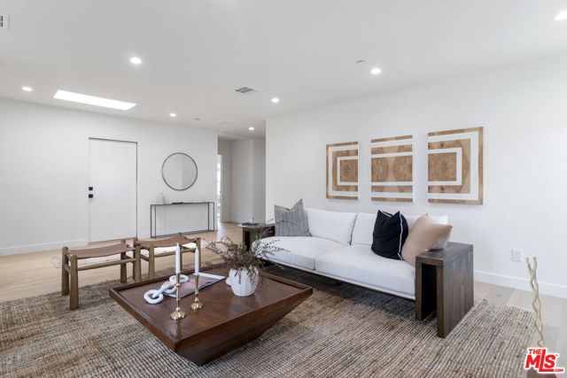 Image 10 of 56 For 4525 Greenbush Avenue