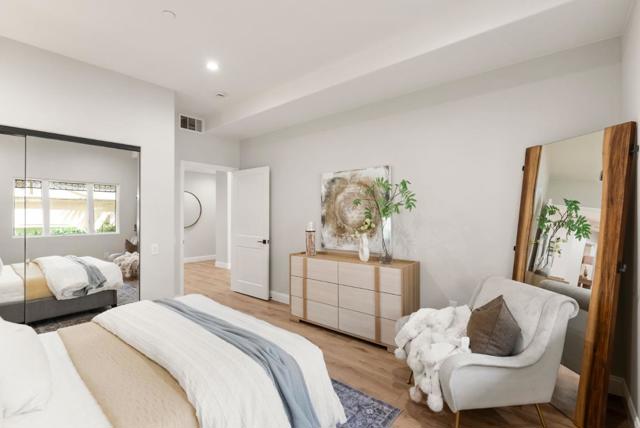 200 Sheridan Avenue, Palo Alto CA: https://media.crmls.org/mediaz/8e54b0f3-fb73-4732-bd41-76c149535303.jpg