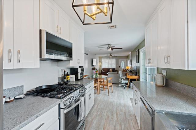 9126 Heatherdale St, Santee CA: https://media.crmls.org/mediaz/8e559938-e5d0-4bfd-b489-3aeacebcd910.jpg