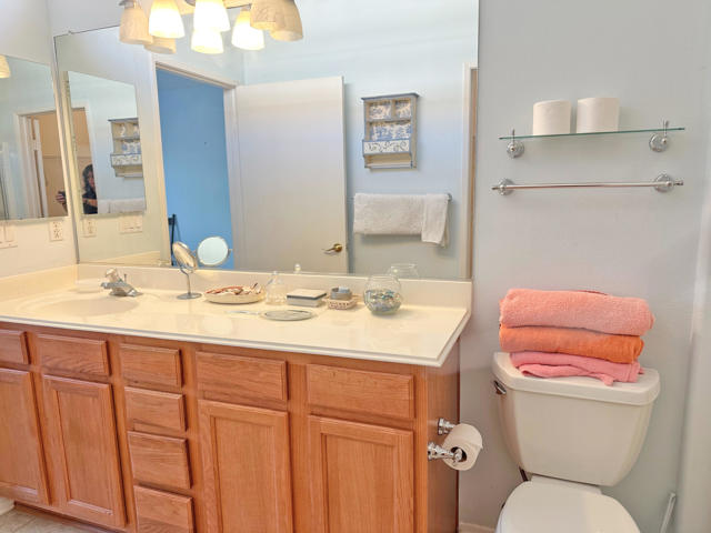 78584 Glastonbury Way, Palm Desert CA: https://media.crmls.org/mediaz/8e55e22d-8308-462d-88f3-4363a98c74f5.jpg