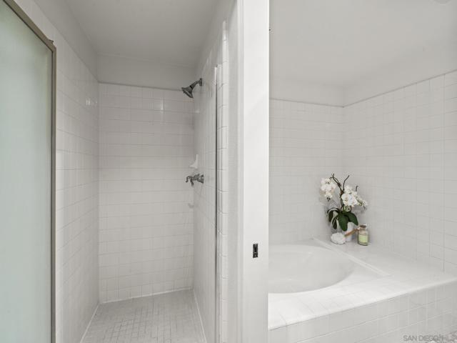 103 Tunapuna Ln, Coronado CA: https://media.crmls.org/mediaz/8e578f51-b6af-4d80-b788-873b82dcf143.jpg