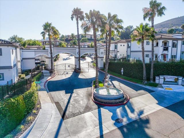 Detail Gallery Image 7 of 51 For 2723 Lake Pointe Dr #231,  Spring Valley,  CA 91977 - 2 Beds | 2 Baths