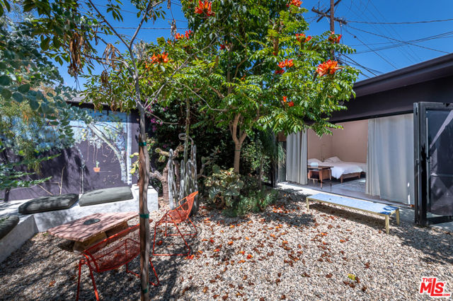 1207 Poinsettia Drive, West Hollywood CA: https://media.crmls.org/mediaz/8e5ad32e-fb30-4839-8d41-e7d3a12b2fb4.jpg