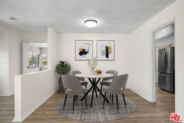 12127 Juniette Street, Culver City CA: https://media.crmls.org/mediaz/8e5afeaa-d235-4319-83e3-b07851a2bd4f.jpg