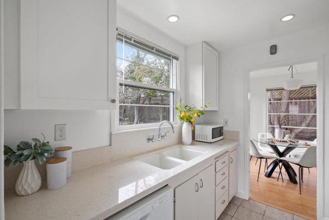 10351037 Amarillo Avenue, Palo Alto CA: https://media.crmls.org/mediaz/8e5bb6b0-b882-47c7-a0e3-de52dc4ad846.jpg