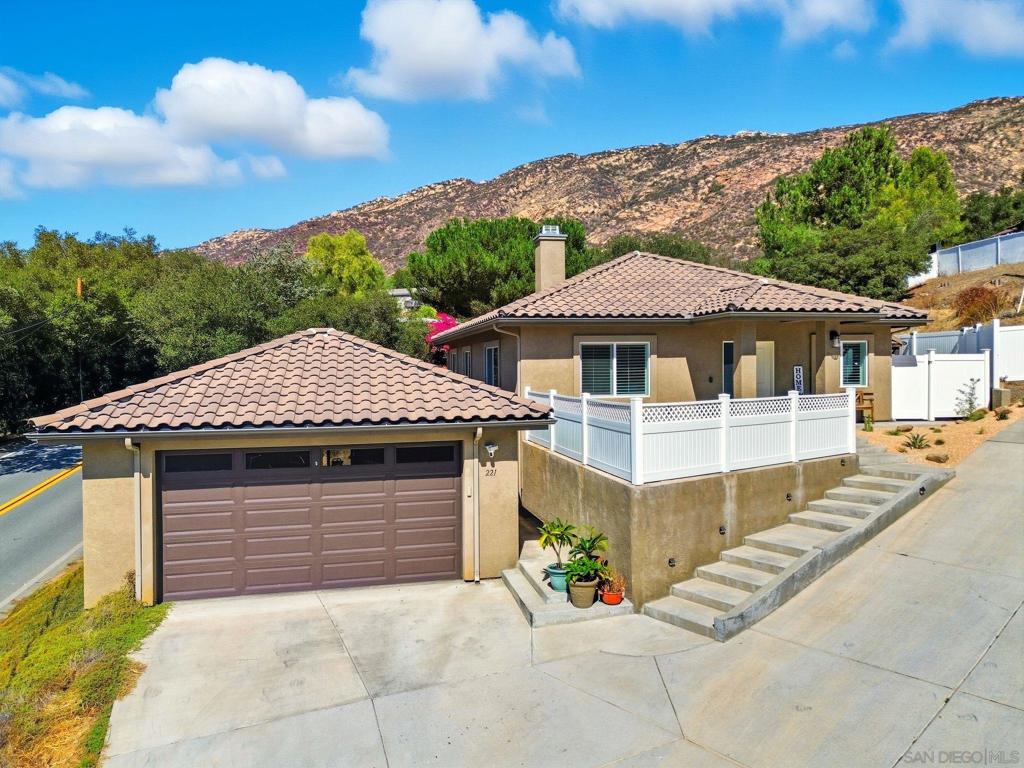 221 Frances Dr
