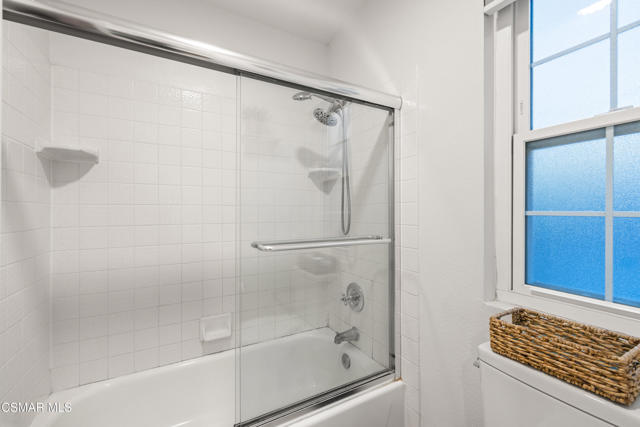 2782 Lemon Drive, Simi Valley CA: https://media.crmls.org/mediaz/8e5cac15-3d48-47e6-9d35-98264a699651.jpg