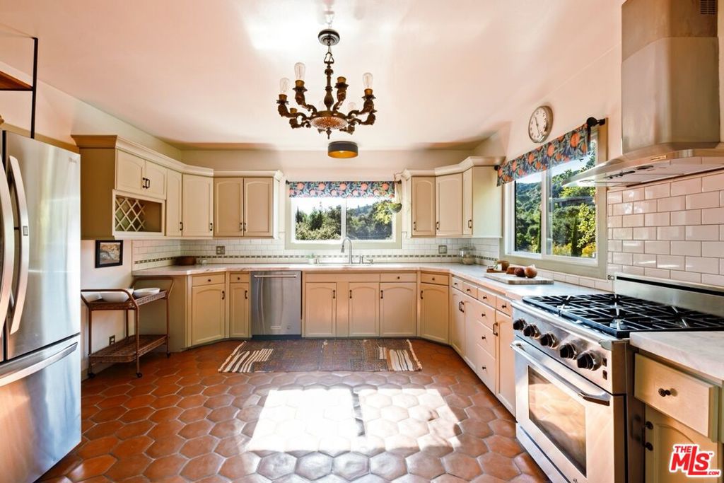 MLS #25621725 image #27