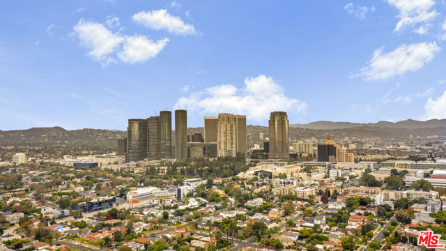 2323 S Beverly Glen Boulevard, Los Angeles CA: https://media.crmls.org/mediaz/8e5e9ce7-0160-44a5-8d5a-cbdd9c8ce8e8.jpg