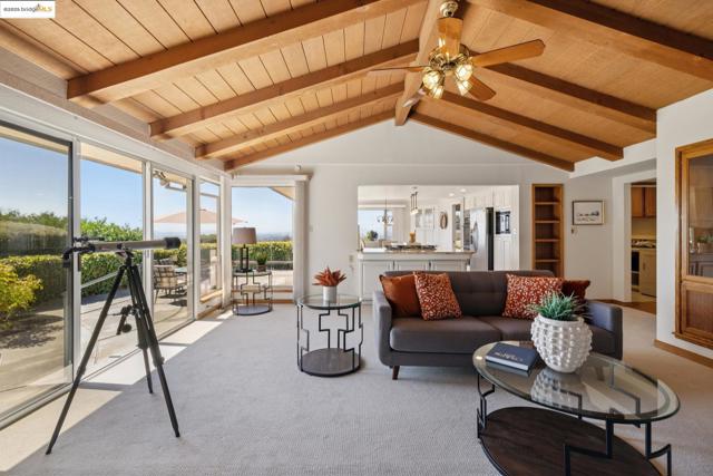 1657 Clearview Dr., San Leandro CA: https://media.crmls.org/mediaz/8e5f4c79-c31c-4c48-8f62-3e76421eaa10.jpg