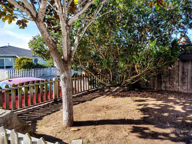 1714 Luxton Street, Seaside CA: https://media.crmls.org/mediaz/8e5fa5b0-f267-4720-90a3-f1a88dd3a15e.jpg