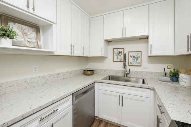 Detail Gallery Image 14 of 36 For 6816 Camphor Ln, San Diego,  CA 92139 - 2 Beds | 1/1 Baths