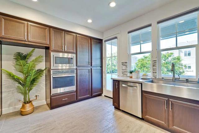 2045 Atlas Loop, Mountain View CA: https://media.crmls.org/mediaz/8e625469-d578-4b1b-9e57-a0f8d3eef763.jpg