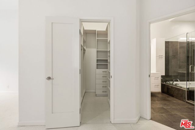 840 N Croft Avenue, Los Angeles CA: https://media.crmls.org/mediaz/8e62d2bc-5674-46c6-9893-ad5c061903b9.jpg