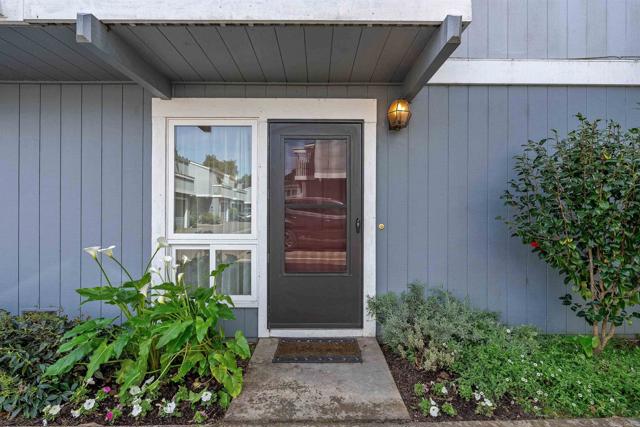 Detail Gallery Image 5 of 36 For 2927 Leotar Cir, Santa Cruz,  CA 95062 - 3 Beds | 2/1 Baths