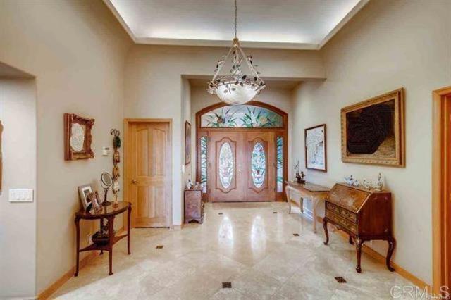 2081 Elevado Road, Vista CA: https://media.crmls.org/mediaz/8e64efc9-6046-4841-9efc-41d894ca60bb.jpg