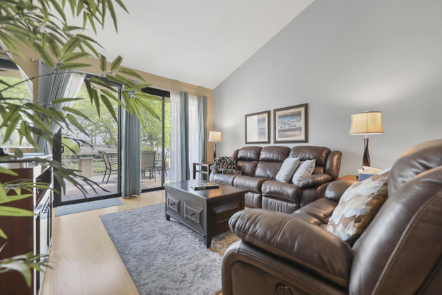 76676 Chrysanthemum Way, Palm Desert CA: https://media.crmls.org/mediaz/8e654903-c576-493a-a83e-ef4f74a05b9f.jpg