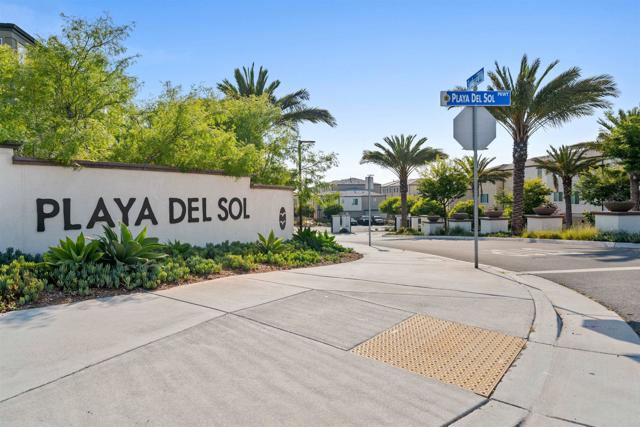 5212 Beachfront, San Diego CA: https://media.crmls.org/mediaz/8e65768b-3950-4a12-8a84-af91831ac8df.jpg