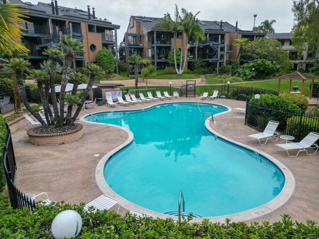 Detail Gallery Image 35 of 36 For 812 Kalpati Cir #E,  Carlsbad,  CA 92008 - 2 Beds | 3 Baths