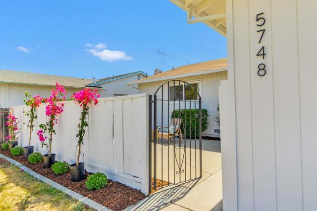 5748 Saint Paul Drive, Newark CA: https://media.crmls.org/mediaz/8e67550f-555d-4916-b795-53f796c635f7.jpg