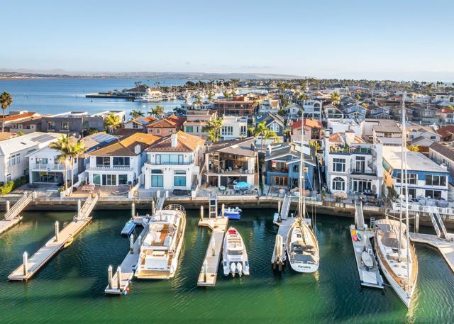 25 The Point, Coronado CA: https://media.crmls.org/mediaz/8e675b37-5393-45e0-bdc3-fe252112deb7.jpg