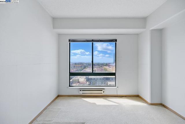 988 Franklin St, Oakland CA: https://media.crmls.org/mediaz/8e6761e4-5a2a-4345-9ed6-0f1b1e1028cc.jpg