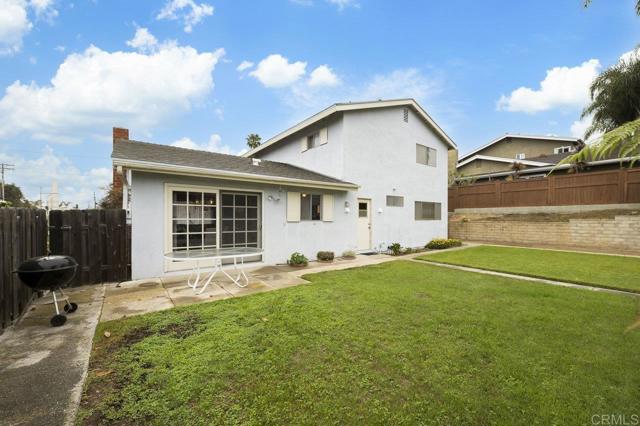 1113 Camino Del Sol Circle, Carlsbad CA: https://media.crmls.org/mediaz/8e679c5e-f0e4-4d46-ad31-ac221ed7c8b6.jpg