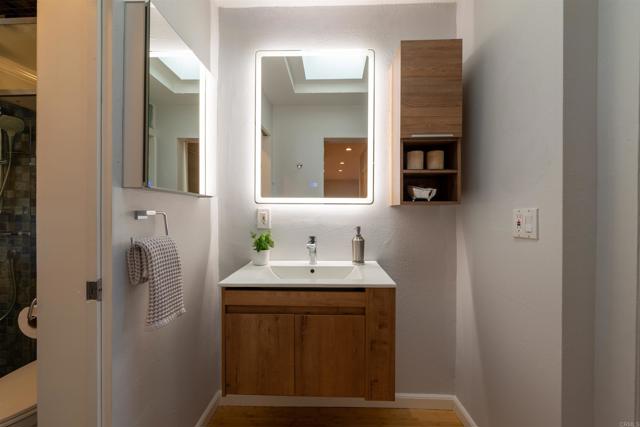 Detail Gallery Image 15 of 26 For 1615 Hotel Cir #D306,  San Diego,  CA 92108 - 1 Beds | 1 Baths