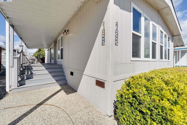 132 Jiminez, Hayward CA: https://media.crmls.org/mediaz/8e67f462-6695-4ff4-ba7b-3a64593d33d0.jpg