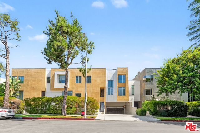 2 Bed Home for Sale in Los Angeles, California