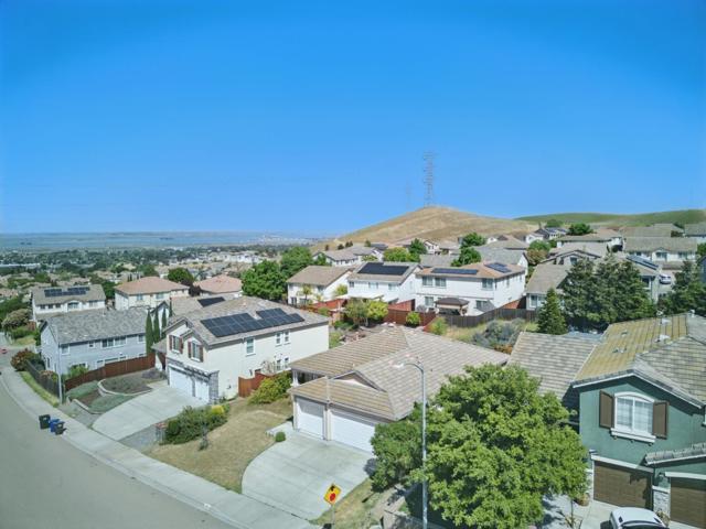 1085 Oakpoint Drive, Bay Point CA: https://media.crmls.org/mediaz/8e694d2c-4ce5-4c73-bbef-a12b1e5df512.jpg