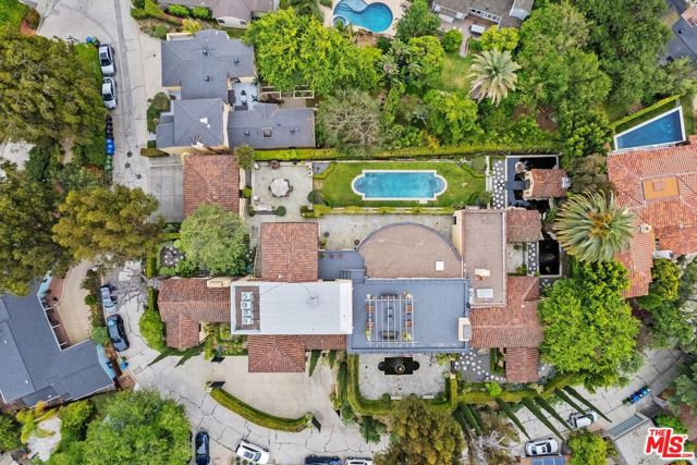 4320 Cedarhurst Circle, Los Angeles CA: https://media.crmls.org/mediaz/8e698f95-385d-4200-aaff-b322737a69fc.jpg