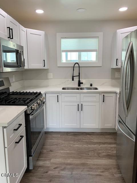 Detail Gallery Image 10 of 29 For 288 Cahuenga Dr, Oxnard,  CA 93035 - 2 Beds | 2 Baths