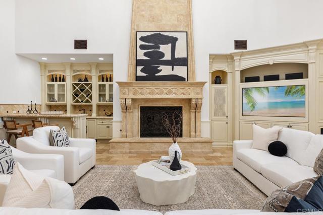 5015 Rancho Quinta Bend, San Diego CA: https://media.crmls.org/mediaz/8e6b53e1-2dee-430e-bfee-e246d0295554.jpg