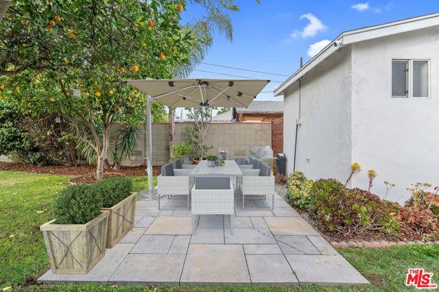 6713 Saint Clair Avenue, North Hollywood CA: https://media.crmls.org/mediaz/8e6b8e62-6113-4f87-9afe-f447a7c16d16.jpg