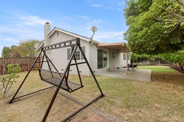6094 Jacques, San Jose CA: https://media.crmls.org/mediaz/8e6bd5a8-af0a-40d0-9b43-022fa141d534.jpg