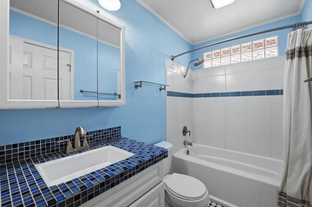 Detail Gallery Image 23 of 30 For 245 Smoke Tree Pl, Oceanside,  CA 92057 - 2 Beds | 2 Baths