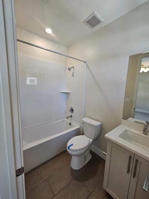 122 Ranch Lane, Mountain View CA: https://media.crmls.org/mediaz/8e6e3a5f-0be2-4864-934d-b478cc0c970b.jpg