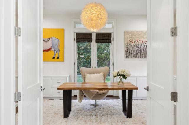 520 Berkeley Avenue, Menlo Park CA: https://media.crmls.org/mediaz/8e6ed76d-b995-4f77-af27-65cfeed0593e.jpg