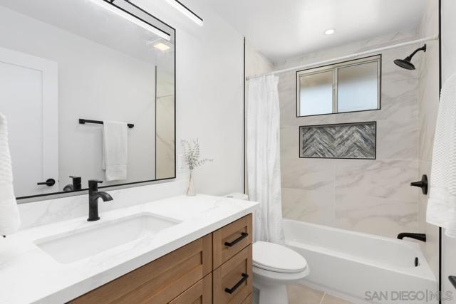 5252 Mount Blanca Dr, San Diego CA: https://media.crmls.org/mediaz/8e6ef983-6785-4df4-a1e2-82df9fbe228b.jpg