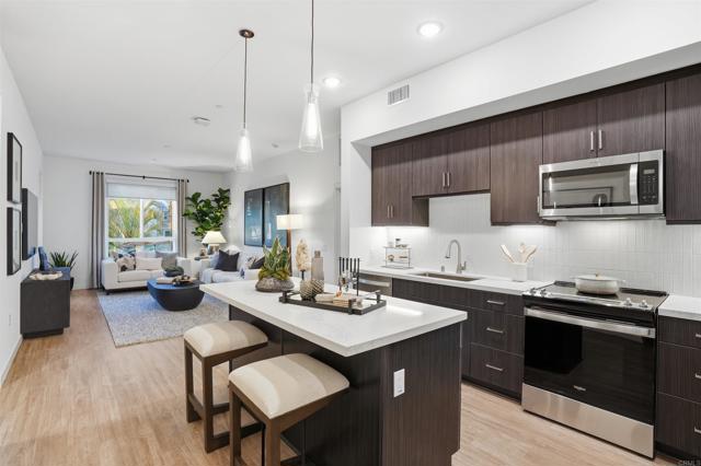 Detail Gallery Image 3 of 35 For 6000 Luminary Dr #2-305,  Chula Vista,  CA 91913 - 1 Beds | 1 Baths