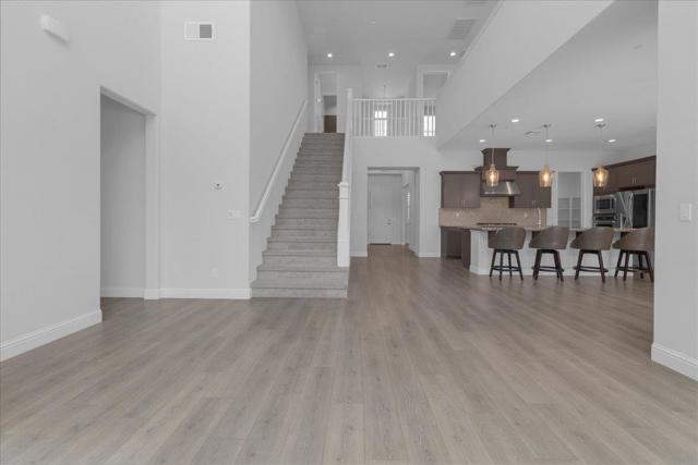 586 Braden Way, Marina CA: https://media.crmls.org/mediaz/8e71944b-ecec-449e-9ea5-0d9f45cd0521.jpg