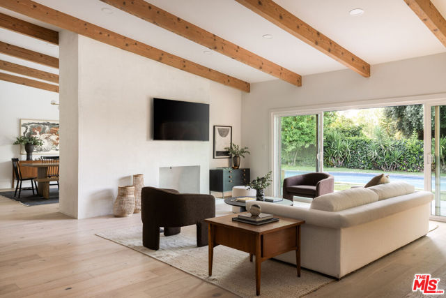 24211 Caris Street, Woodland Hills CA: https://media.crmls.org/mediaz/8e71c47c-0589-4f05-a25a-a01ee8f83e4c.jpg